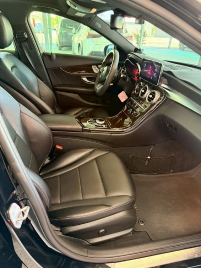 C300AMG~ 改C43樣式～雙電動椅、摸門、盲點、車道偏移警示、天窗  第12張相片