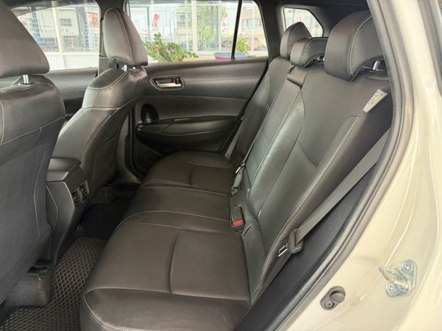倒車顯影、IKEY免鑰匙、定速巡航、方向盤快控、自動煞停、車道偏離警示  第10張相片
