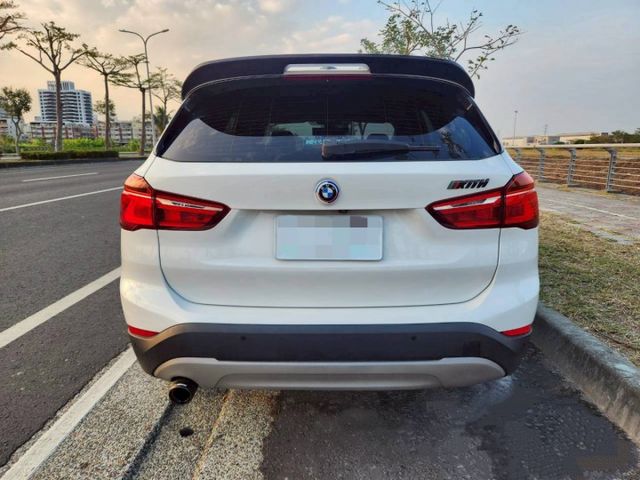 X1 18D 休旅車 省油都市小修旅 一鍵啟動 電動座椅 電動尾門 循跡防滑  倒車顯影  第3張相片