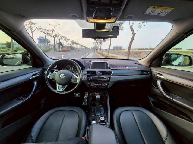 X1 18D 休旅車 省油都市小修旅 一鍵啟動 電動座椅 電動尾門 循跡防滑  倒車顯影  第4張相片