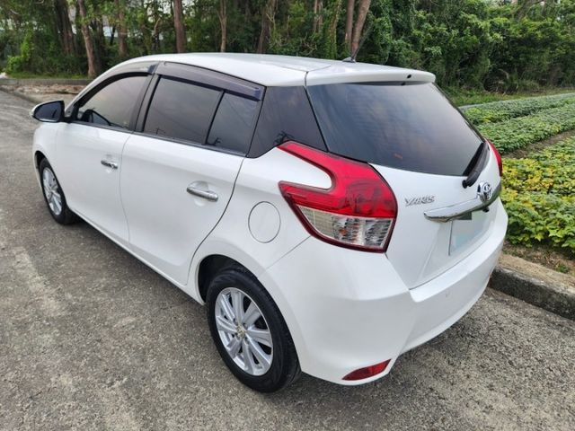 YARIS 小鴨 大鴨 鬍鬚鴨 五門小車 五門掀背車 都會小車 業務 通勤 新手 代步  第2張相片