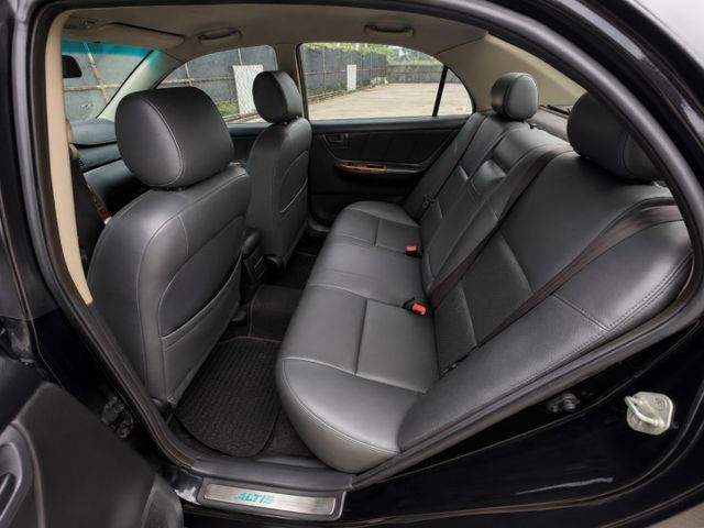 ALTIS 經典好車 便宜代步車 省油耐開 恆溫空調 HID大燈 電動後視鏡  第7張相片