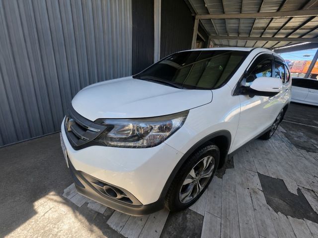 CR-V VTi-S 2.4 休旅車 頂規 HID頭燈恆溫空調 定速系統 側面影像 後冷氣出風口 音響快撥 電動後視鏡  第2張相片