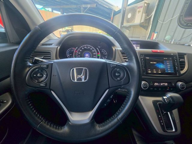 CR-V VTi-S 2.4 休旅車 頂規 HID頭燈恆溫空調 定速系統 側面影像 後冷氣出風口 音響快撥 電動後視鏡  第7張相片