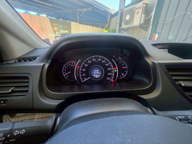 CR-V VTi-S 2.4 休旅車 頂規 HID頭燈恆溫空調 定速系統 側面影像 後冷氣出風口 音響快撥 電動後視鏡  第11張相片