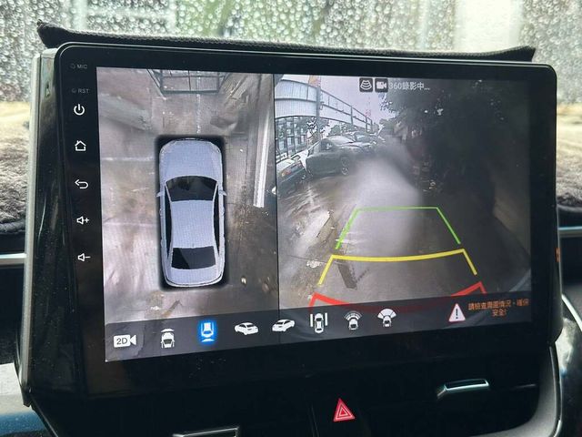 TOYOTA豐田 ALTIS  第3張相片