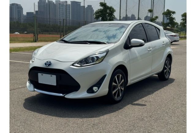 Toyota PRIUS C  第1張相片