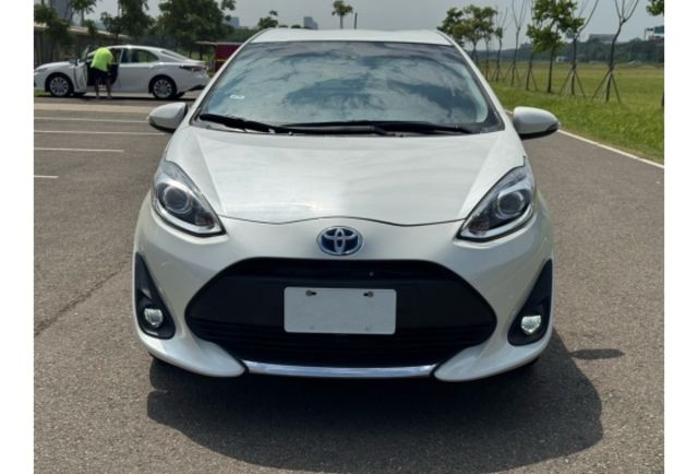 Toyota PRIUS C  第2張相片