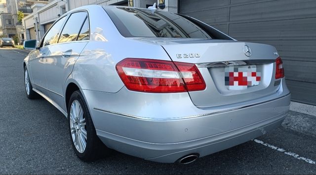 M-BENZ賓士 E200  第2張相片
