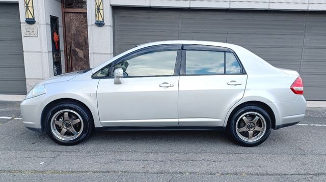 NISSAN日產 TIIDA  第7張相片