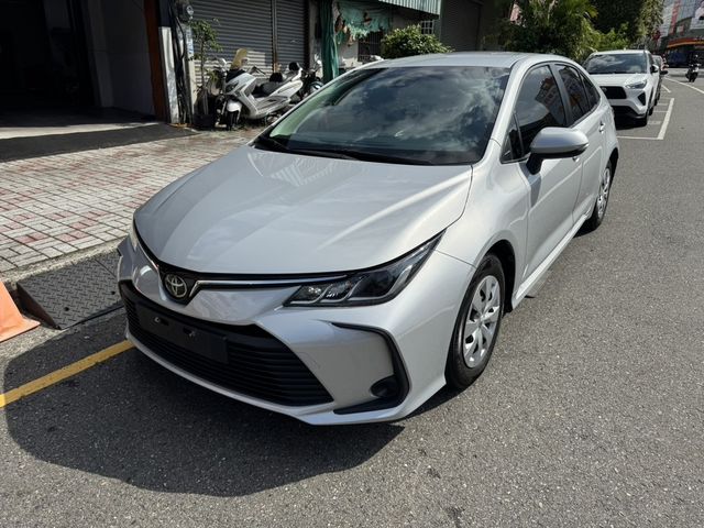 TOYOTA豐田 ALTIS  第1張相片