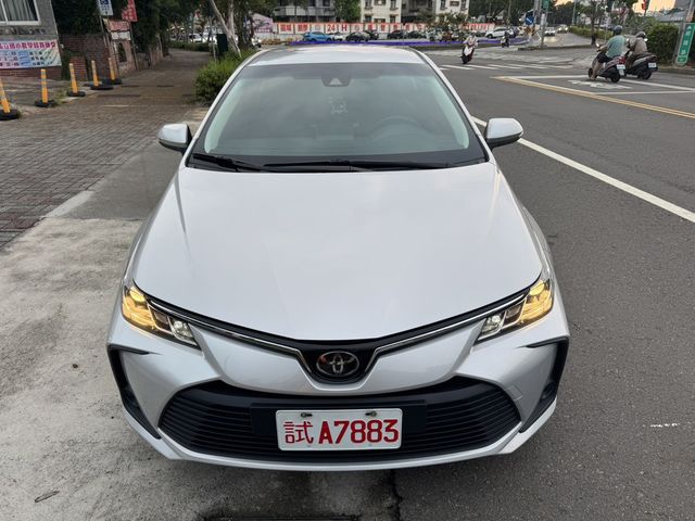 TOYOTA豐田 ALTIS  第3張相片