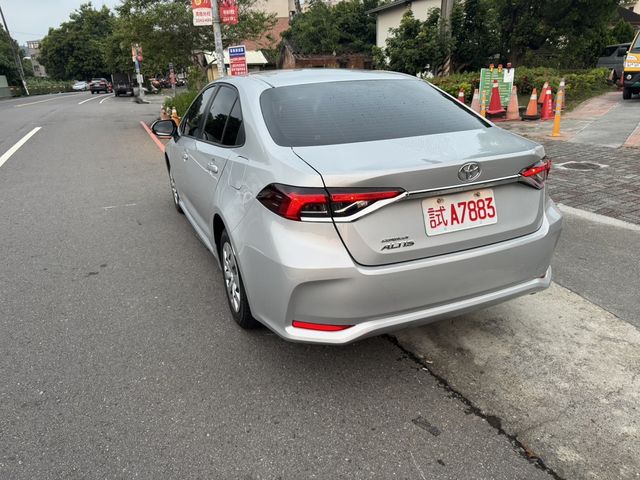 TOYOTA豐田 ALTIS  第4張相片