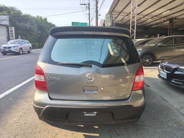 NISSAN日產 LIVINA  第4張相片