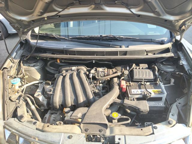NISSAN日產 LIVINA  第6張相片