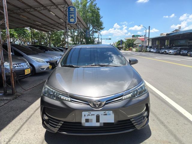 TOYOTA豐田 ALTIS  第3張相片