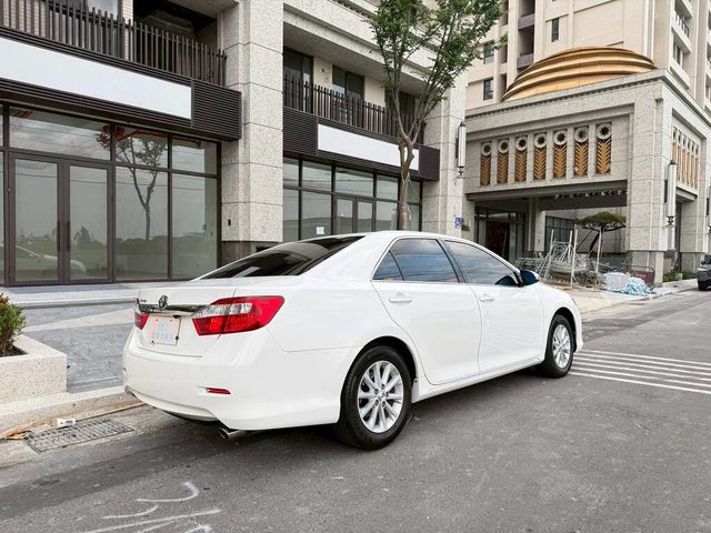 TOYOTA豐田 CAMRY  第2張相片