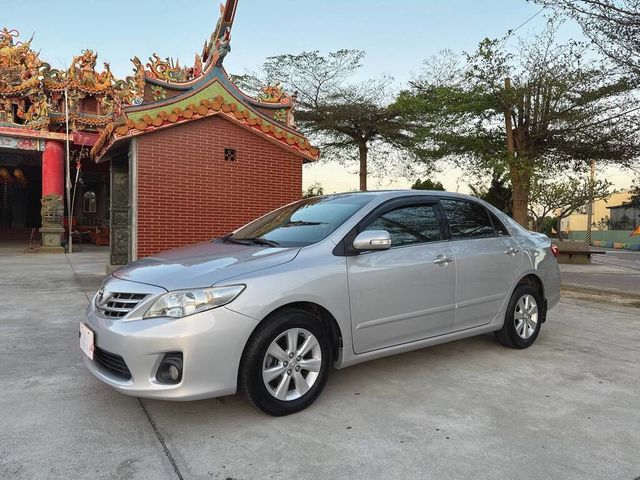 TOYOTA豐田 ALTIS  第1張相片