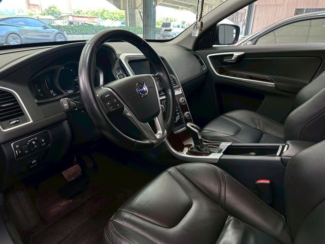 Volvo XC60  第1張相片