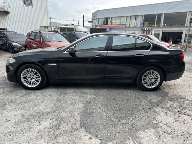 2014年BMW F10 520D 2.0柴油大扭力 省油好開  第5張相片
