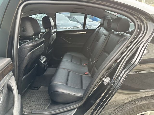 2014年BMW F10 520D 2.0柴油大扭力 省油好開  第12張相片