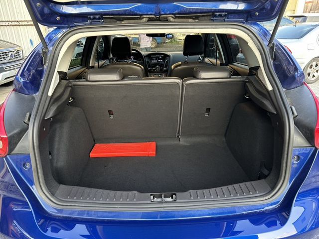 16年福特FOCUS 1.5T渦輪增壓MK3.5 頂級S運動版  第12張相片
