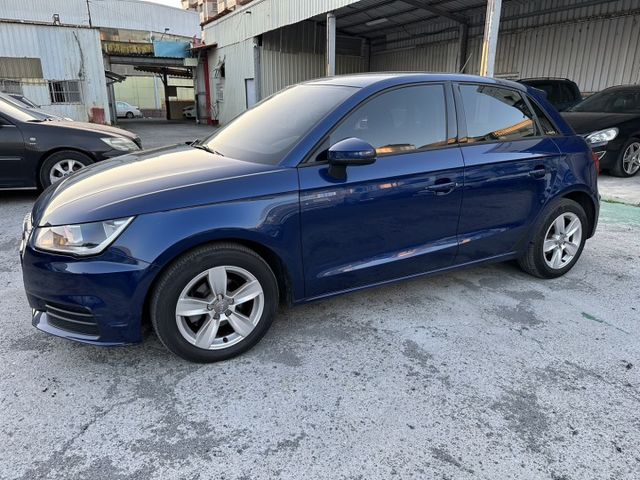 16年式AUDI A1 1.0TFSI 僅跑8萬公里  第1張相片