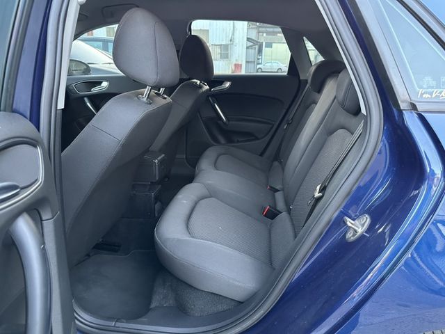 16年式AUDI A1 1.0TFSI 僅跑8萬公里  第11張相片