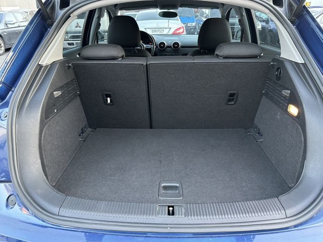 16年式AUDI A1 1.0TFSI 僅跑8萬公里  第12張相片