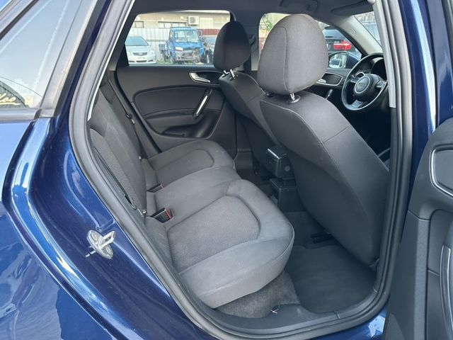 16年式AUDI A1 1.0TFSI 僅跑8萬公里  第13張相片