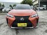 19年式LEXUS UX200 正F-SPORT 紅內裝 女用車  第2張縮圖