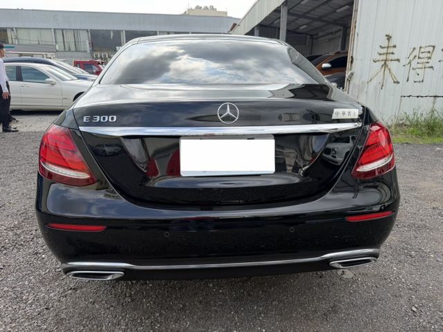 BENZ E300總代理EXCLUSIVE版新車342萬  第6張相片