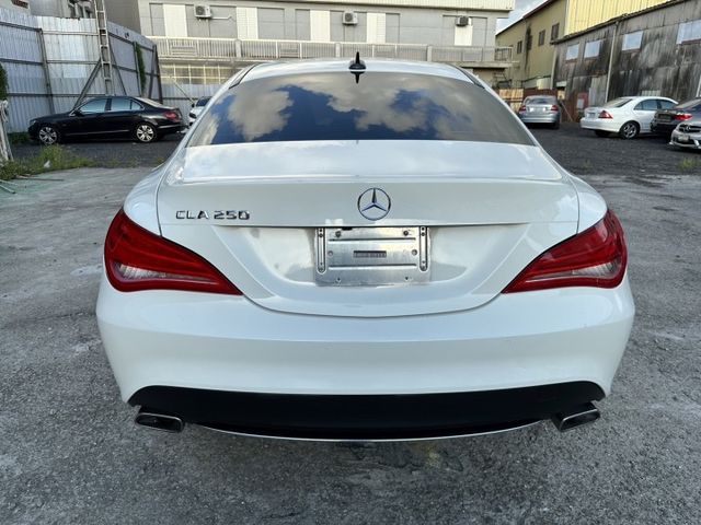 15年賓士 CLA250 2.0T渦輪引擎 獵跑車選配 I-KEY 摸門解鎖  第6張相片