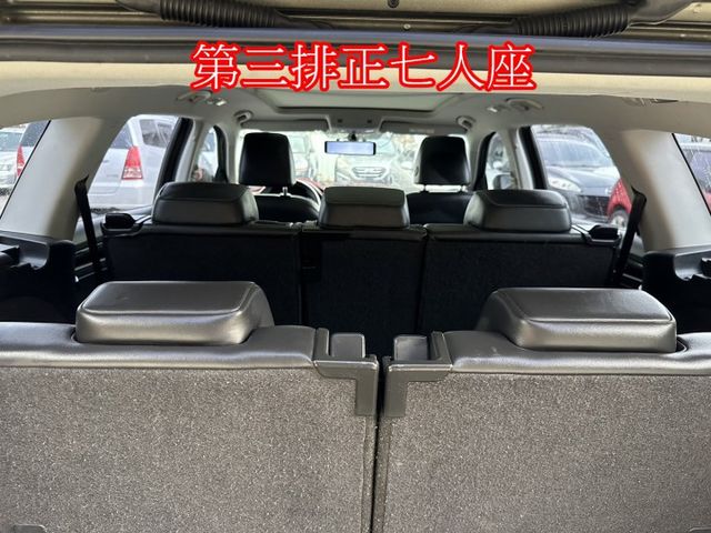 17年大棕熊KODIAQ 2.0 TSI 4X4四輪傳動正七人座  第9張相片