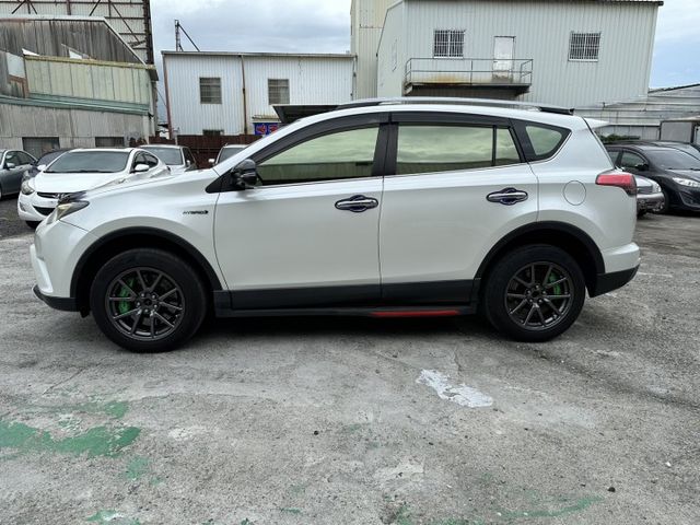 17年RAV-4 HYBRID頂級油電尊爵ACC 一手車 原版件  第4張相片