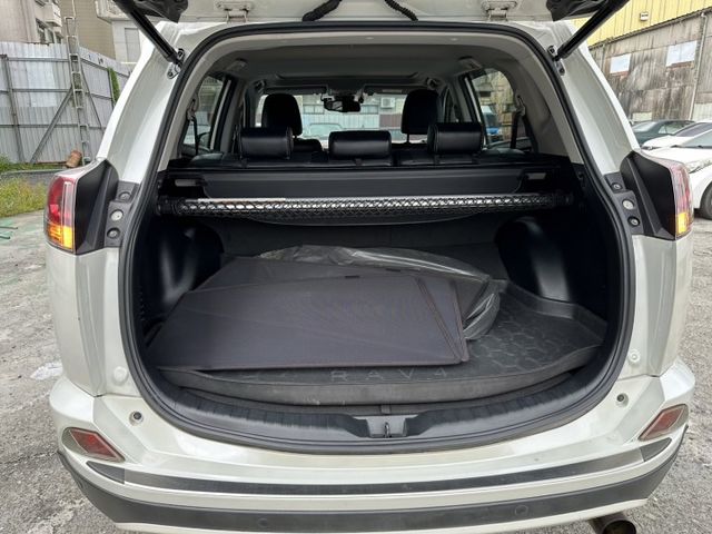 17年RAV-4 HYBRID頂級油電尊爵ACC 一手車 原版件  第11張相片