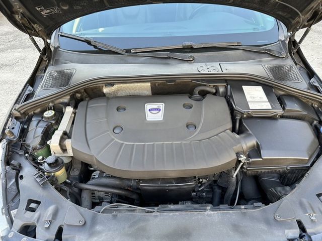 VOLVO V60旅行車 D4旗艦天窗 ACC I-KEY  第20張相片