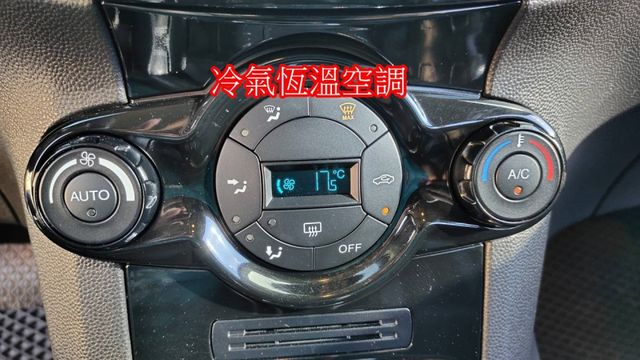 14年福特FIESTA 1.0頂級渦輪S版 5門省油性能小鋼炮  第15張相片
