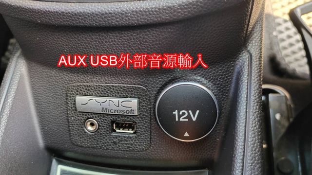 14年福特FIESTA 1.0頂級渦輪S版 5門省油性能小鋼炮  第17張相片