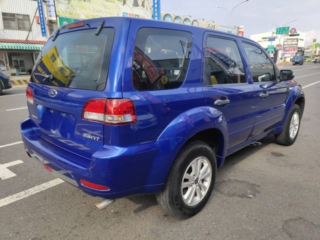 2013年式福特ESCAPE 2.3 代步休旅車  第7張相片