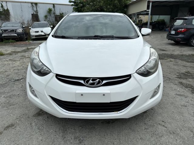 出清特賣~現代ELANTRA 1.8 頂級旗艦 全車原鈑件 一手車  第2張相片