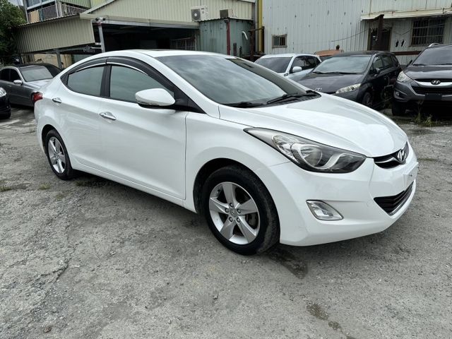 出清特賣~現代ELANTRA 1.8 頂級旗艦 全車原鈑件 一手車  第3張相片
