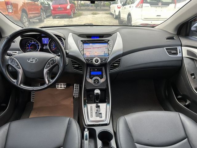 出清特賣~現代ELANTRA 1.8 頂級旗艦 全車原鈑件 一手車  第8張相片