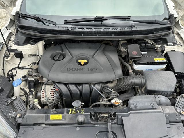 出清特賣~現代ELANTRA 1.8 頂級旗艦 全車原鈑件 一手車  第20張相片