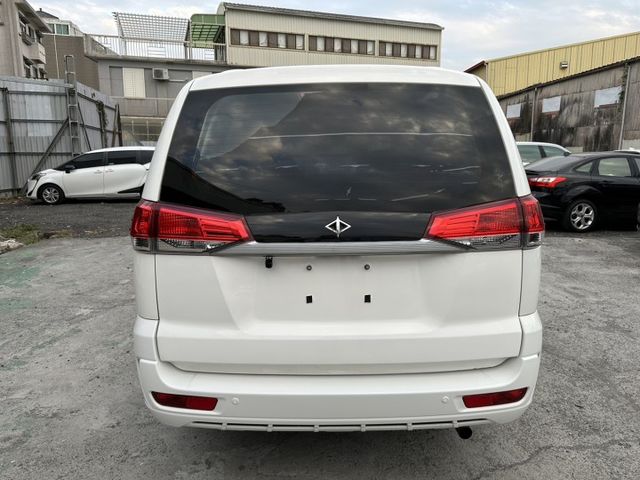 出清特賣~18年中華ZINGER 2.4商用休旅車 載人載貨都合適  第6張相片