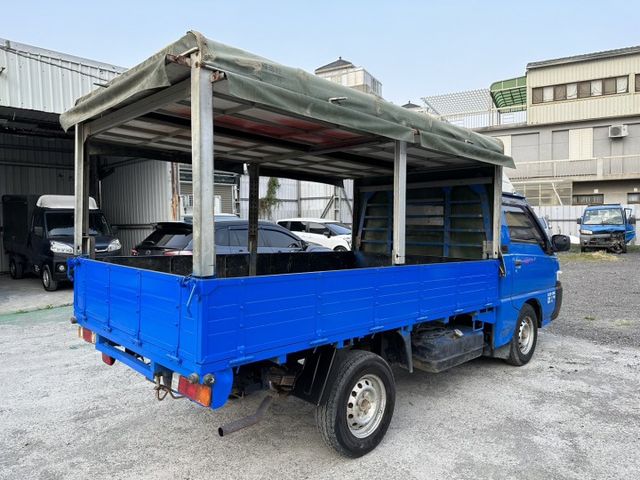 出清特賣~2017年中華三菱 得利卡 DELICA 2.4 商用貨車  第7張相片