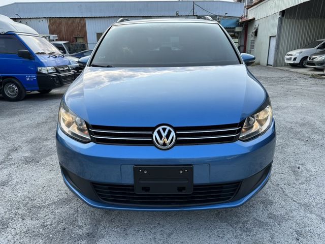 福斯TOURAN 1.6TDI 正7人座 全車原鈑件 升級安卓機  第2張相片