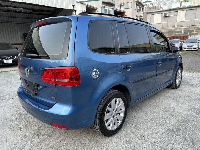 福斯TOURAN 1.6TDI 正7人座 全車原鈑件 升級安卓機  第7張相片