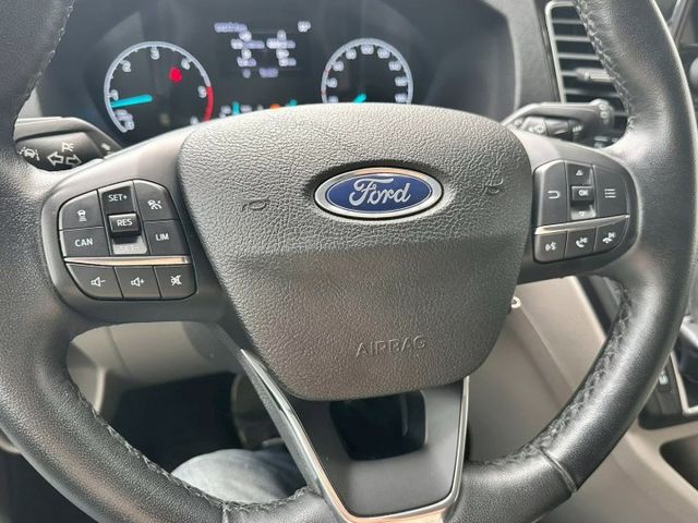 FORD 旅行家2.0柴油 豪華版  第12張相片