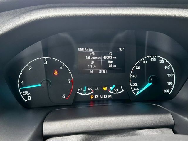 FORD 旅行家2.0柴油 豪華版  第15張相片